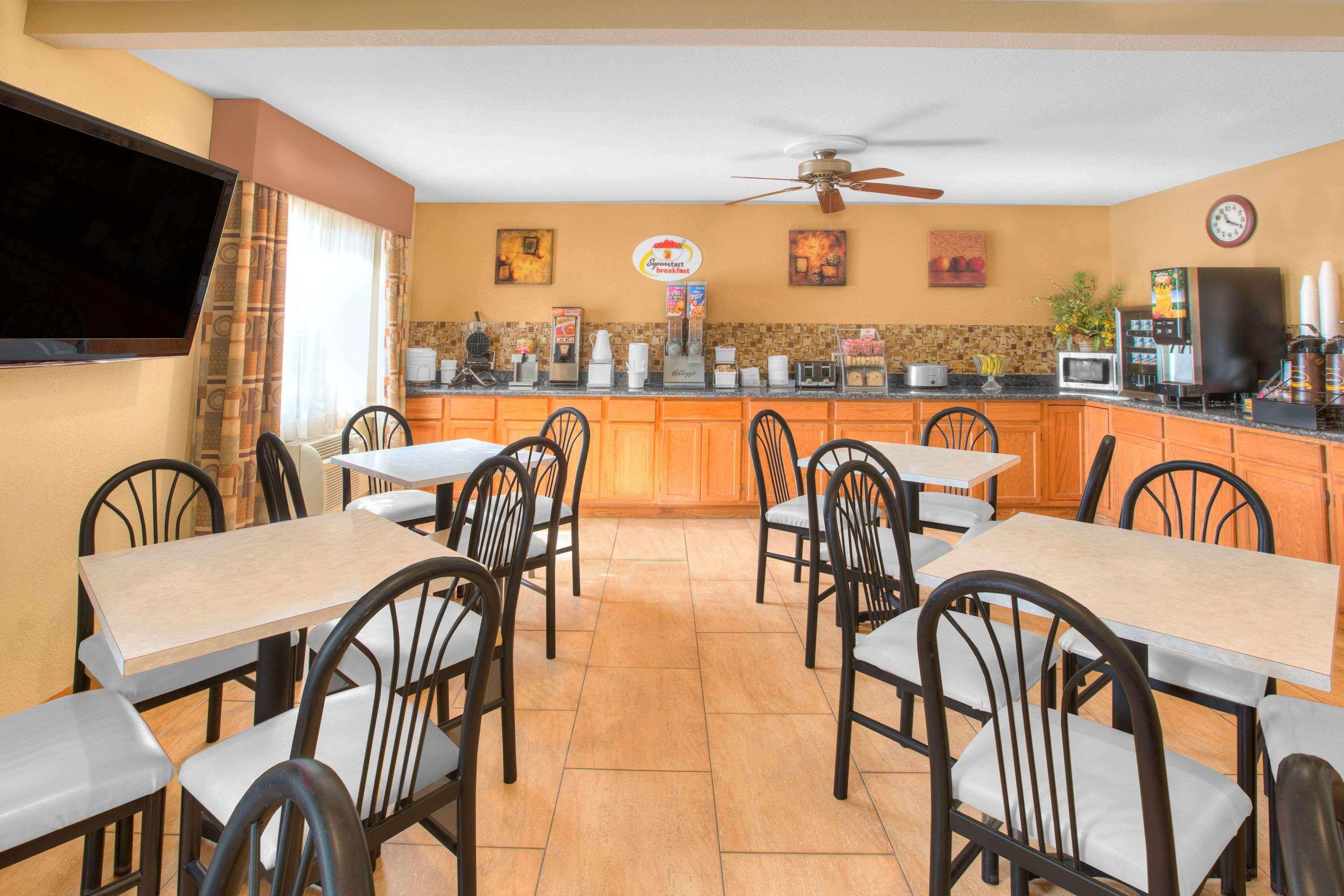 Motel Super 8 By Wyndham Ia Clive